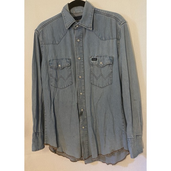 Vintage Wrangler Shirt Mens Medium Blue Stonewash Denim Pearl Snap Western Work - Picture 1 of 6